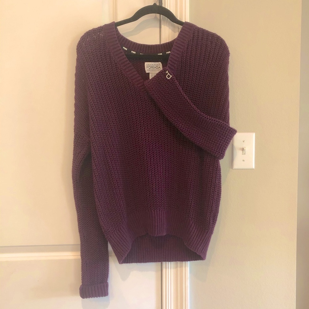 VINTAGE FORENZA Victoria’s Secret pink sweater